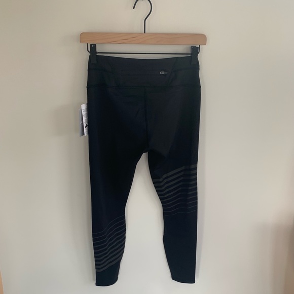 NWT Athleta Reflective Detail Sonar 7/8 Tight  S - Picture 5 of 8